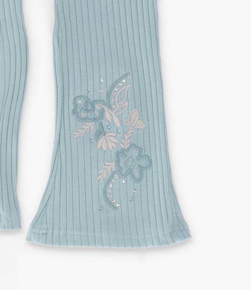 Calza bebé acampanada con flores