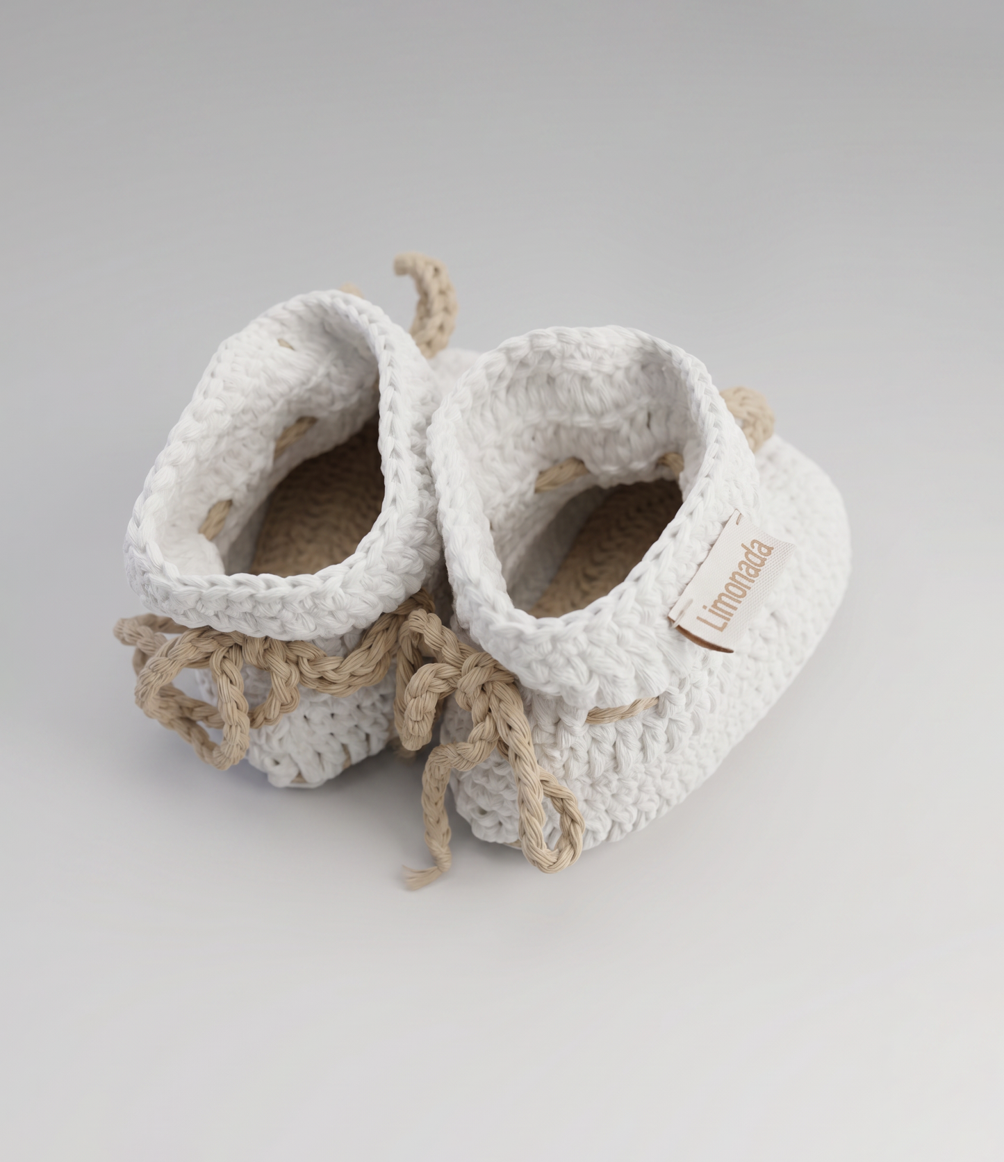 Pantuflas recién nacida tejida