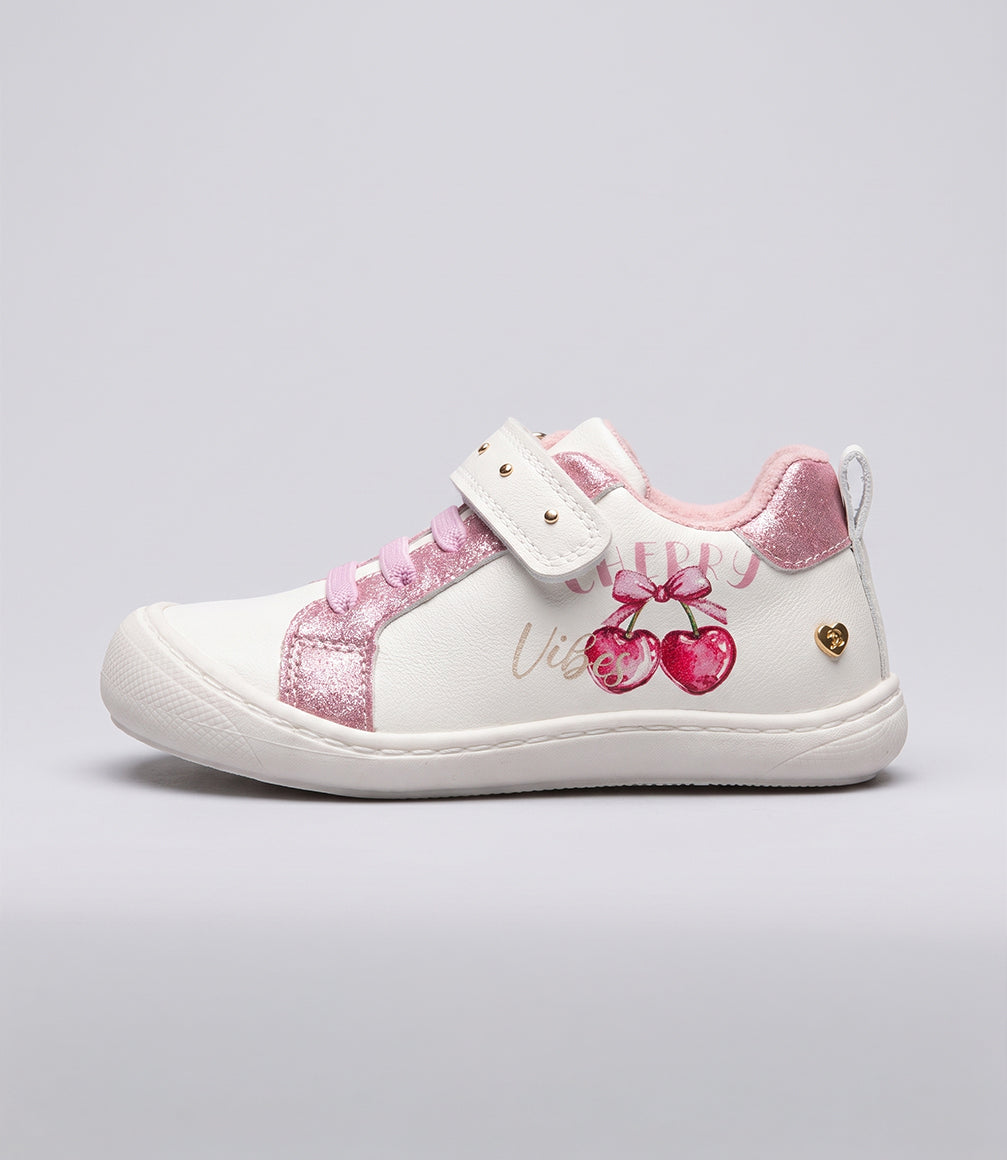 Zapatilla bebé con cherry