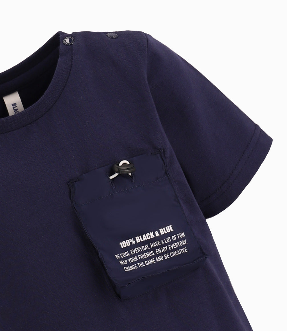 Polera Bebé Con Bolsillo de Diseño Ajustable Black and Blue Azul Marino