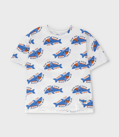 Polera niño con tiburones