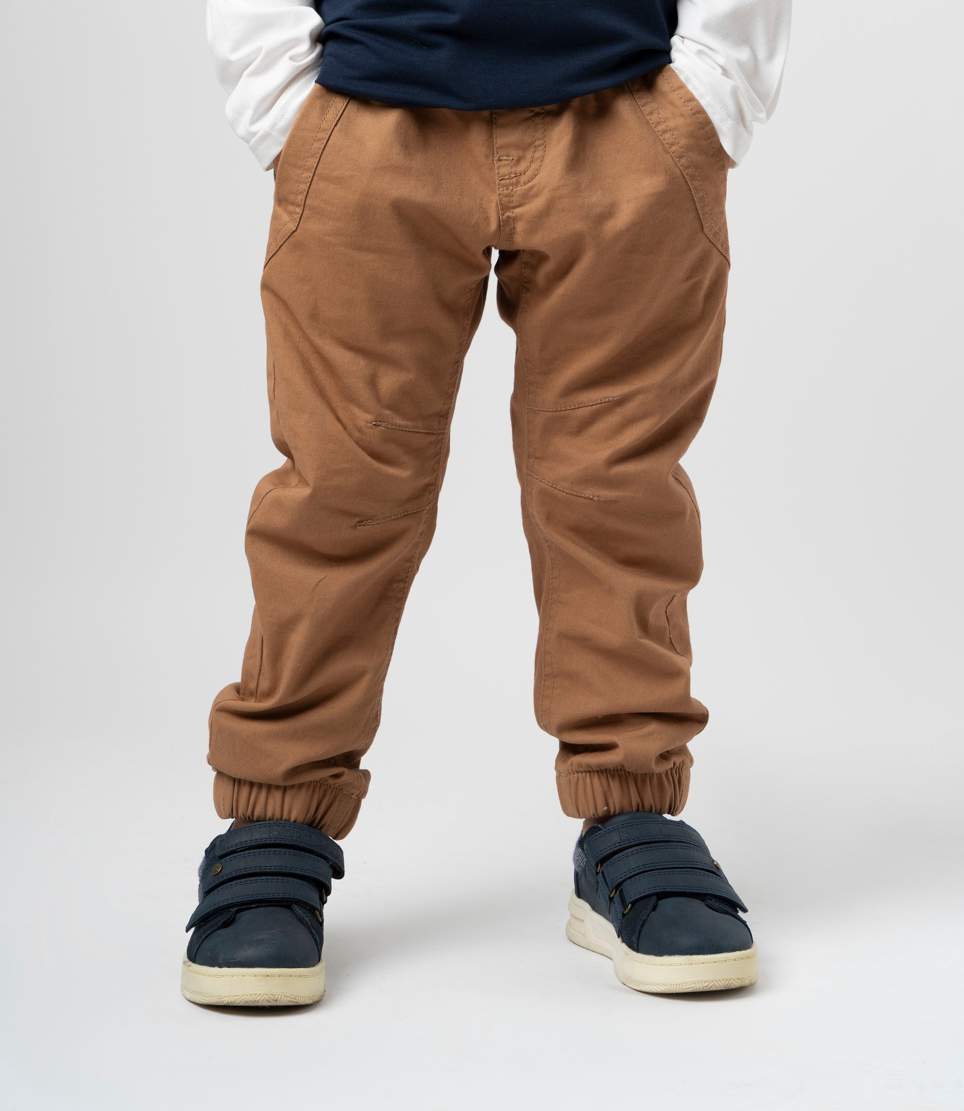 Pantalón niño jogger 2 años / Café