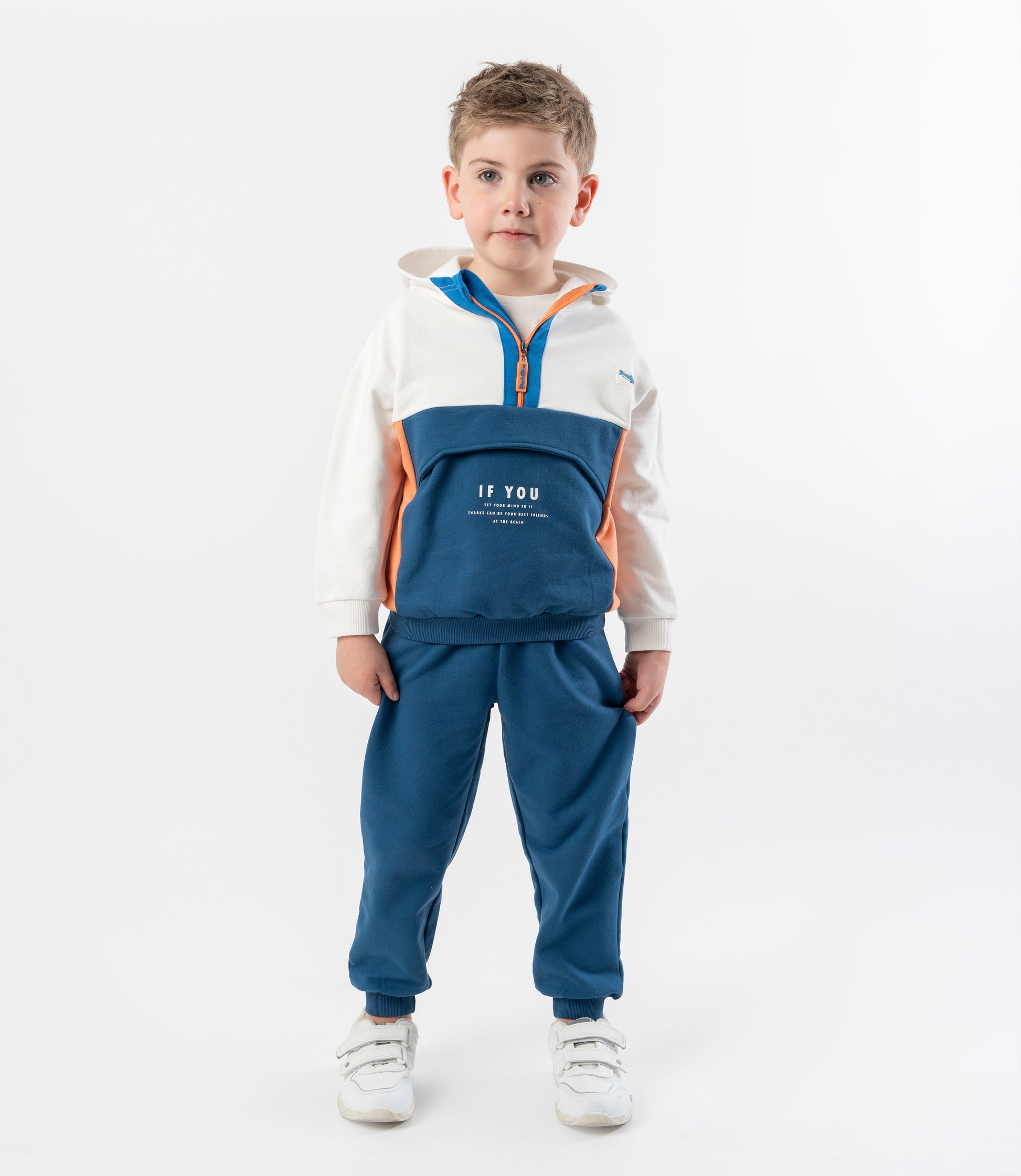 Buzo niño con bolsillo 2 años / Blanco