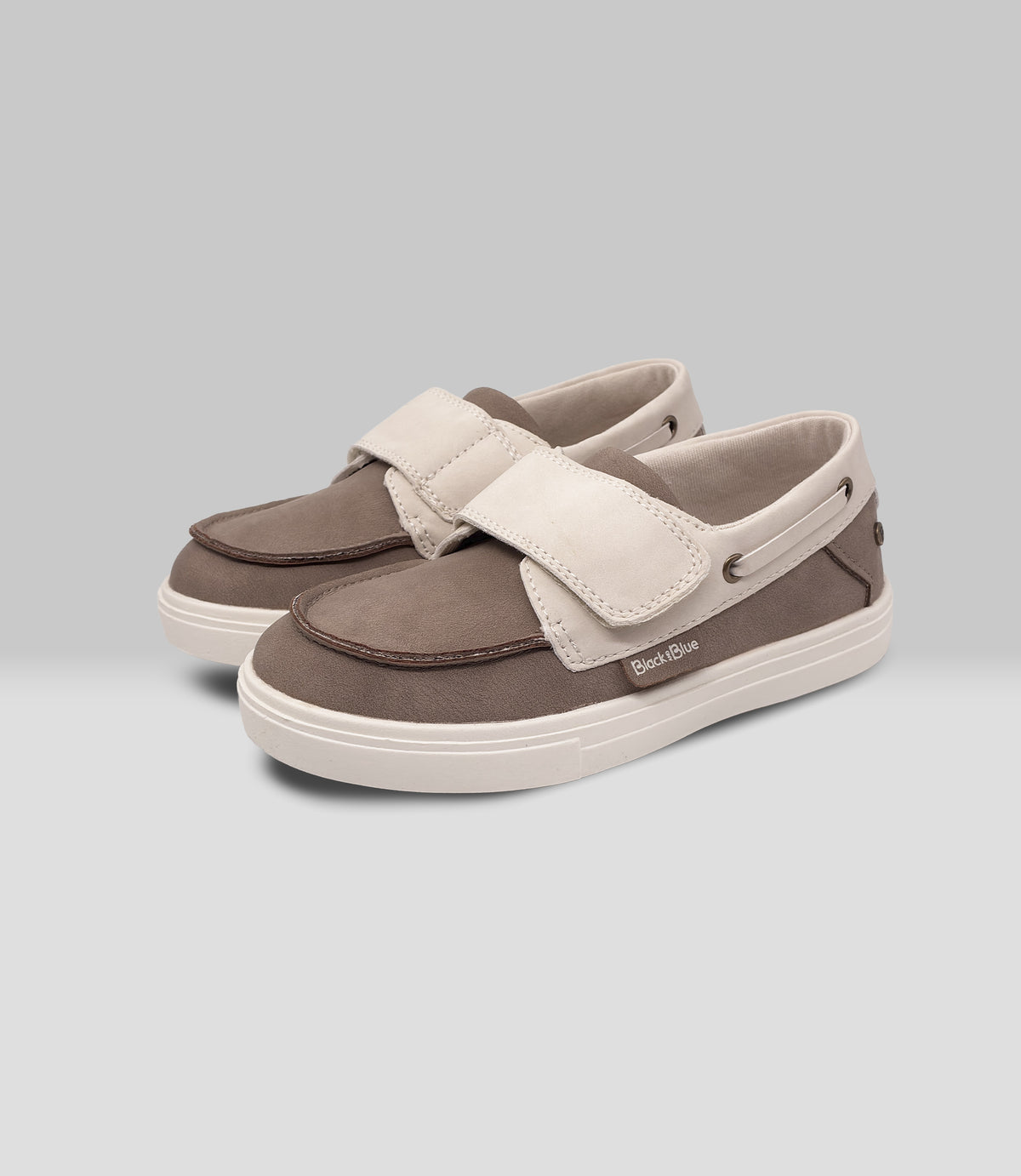 Zapato niño con velcro 27 / Café
