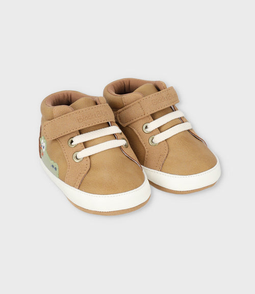 Zapatilla recién nacido con cocodrilo 15 / BEIGE