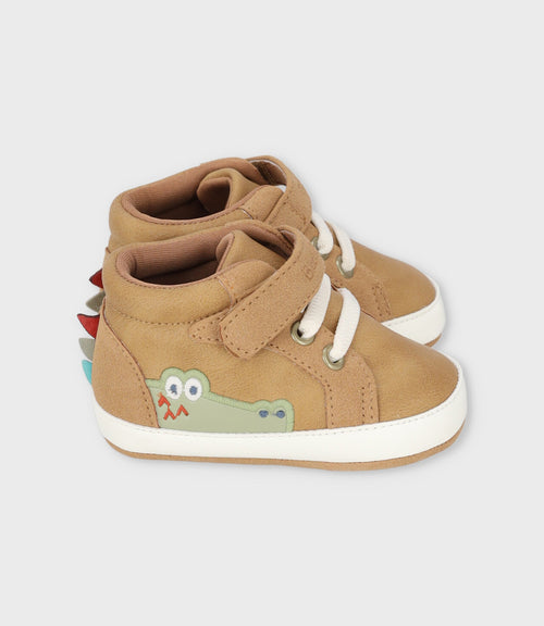 Zapatilla recién nacido con cocodrilo 15 / BEIGE