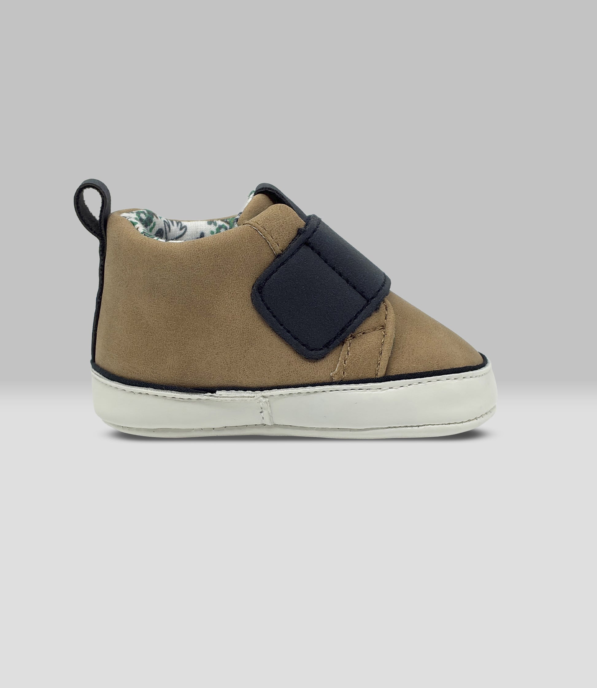 Zapatilla recién nacido con camaleón 15 / Beige