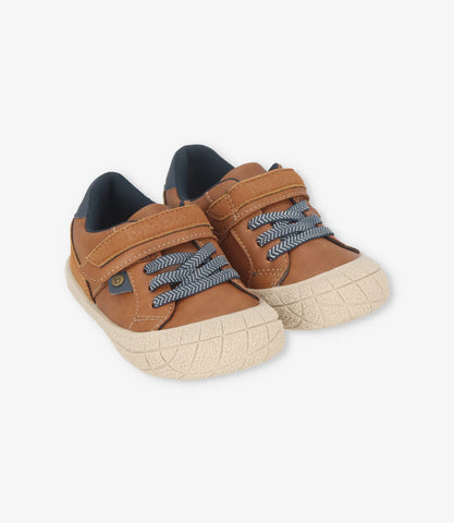 Zapato bebé niño básico