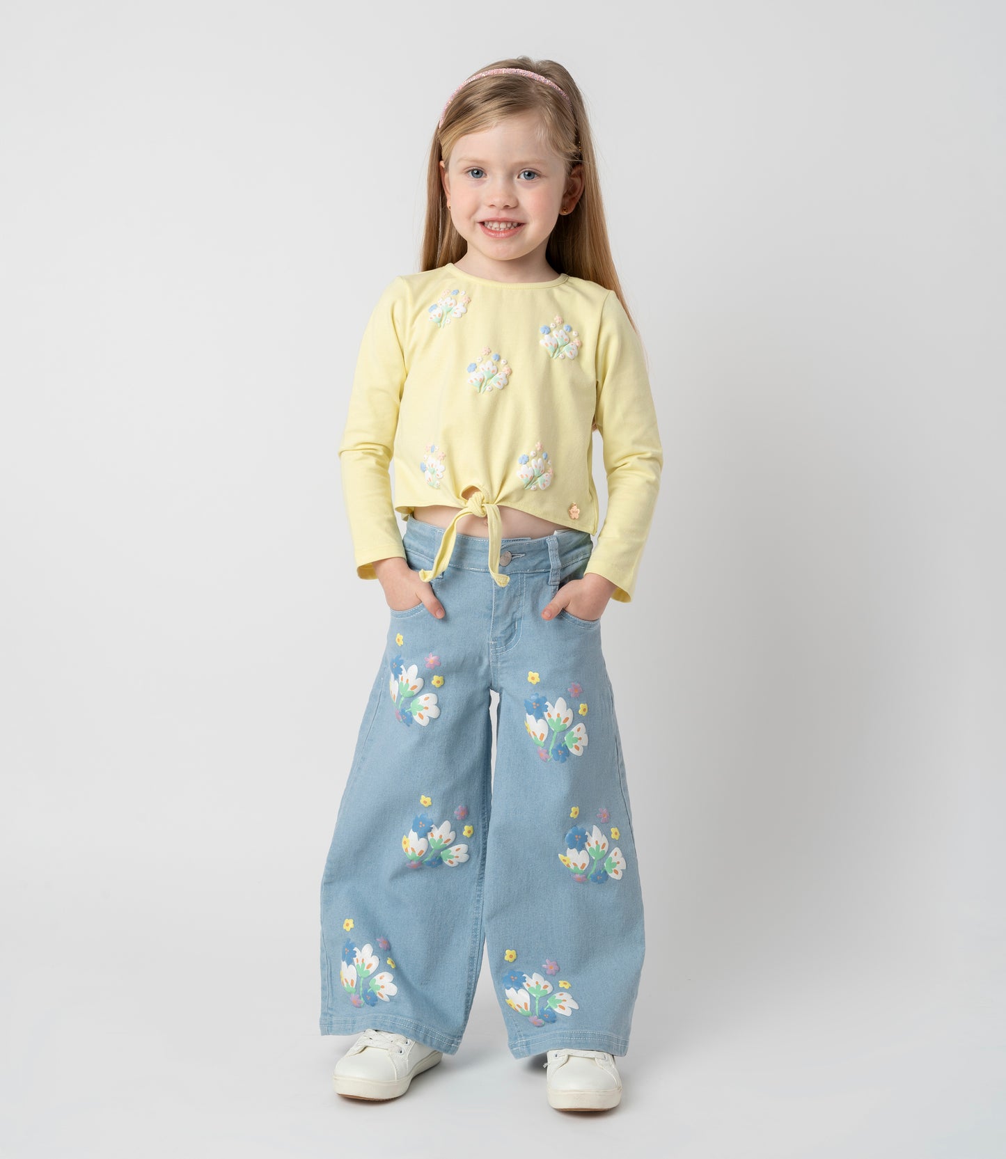 Jeans niña con flores 2 años / Celeste