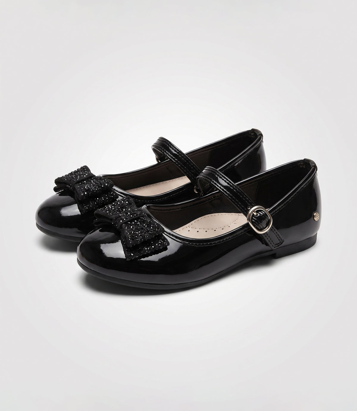 Bailarina niña con lazo 27 / Negro
