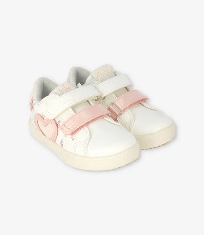 Zapatilla bebé niña con corazón