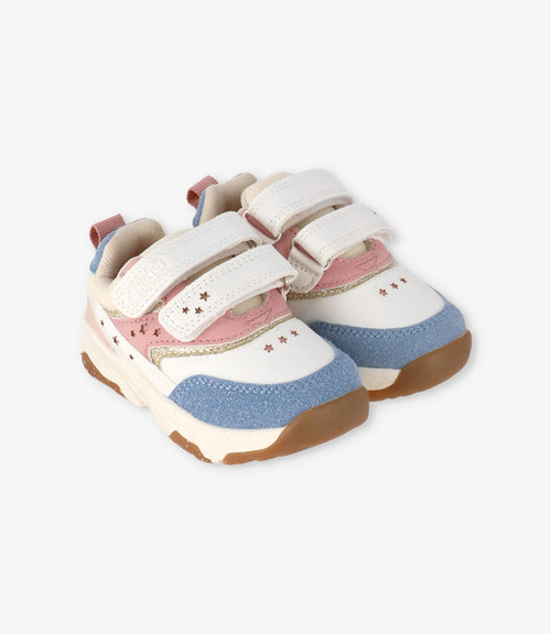 Zapatilla bebé niña con diseño