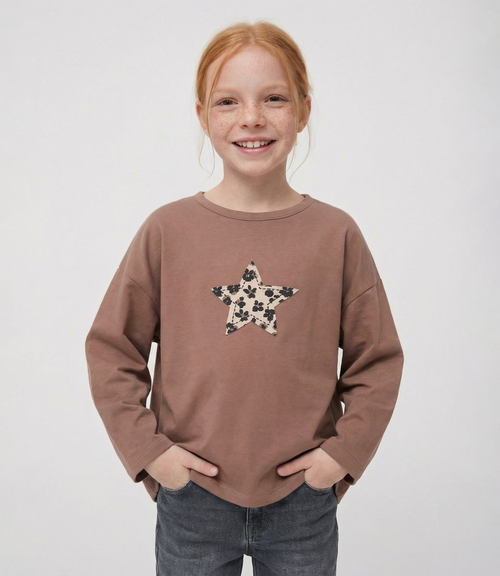 Polera niña con estrella animal print 2 años / Café