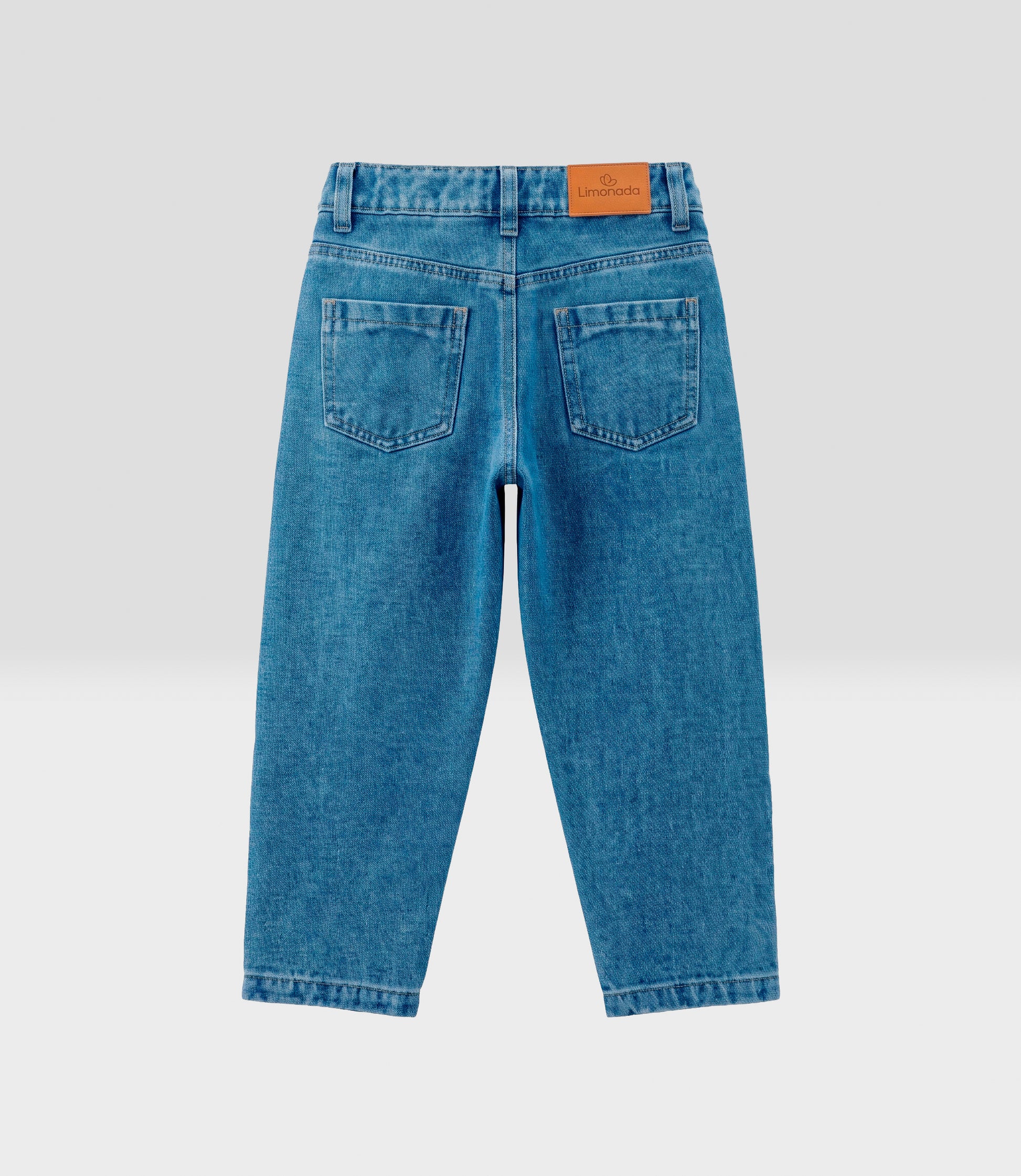 Jeans niña mom con bordado 2 años / Azul