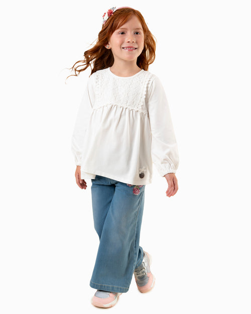 Jeans Niña Acampanados Con Bordado