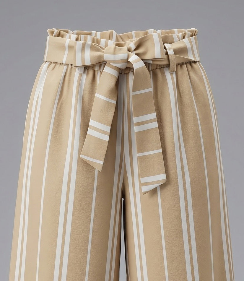 Pantalón niña cargo con cherry 2 años / Beige