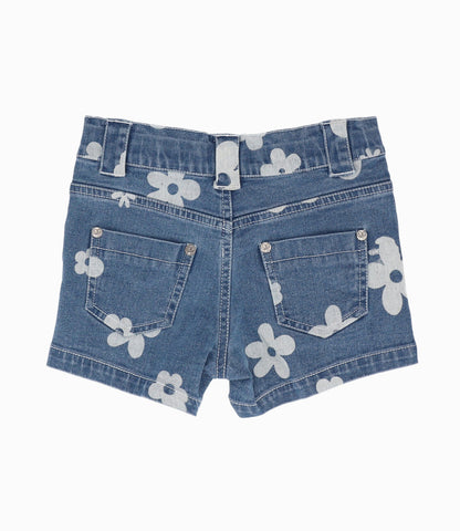 Short niña con flores