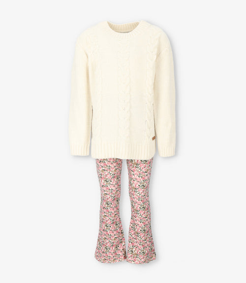 Conjunto niña con flores 2 años / Crudo