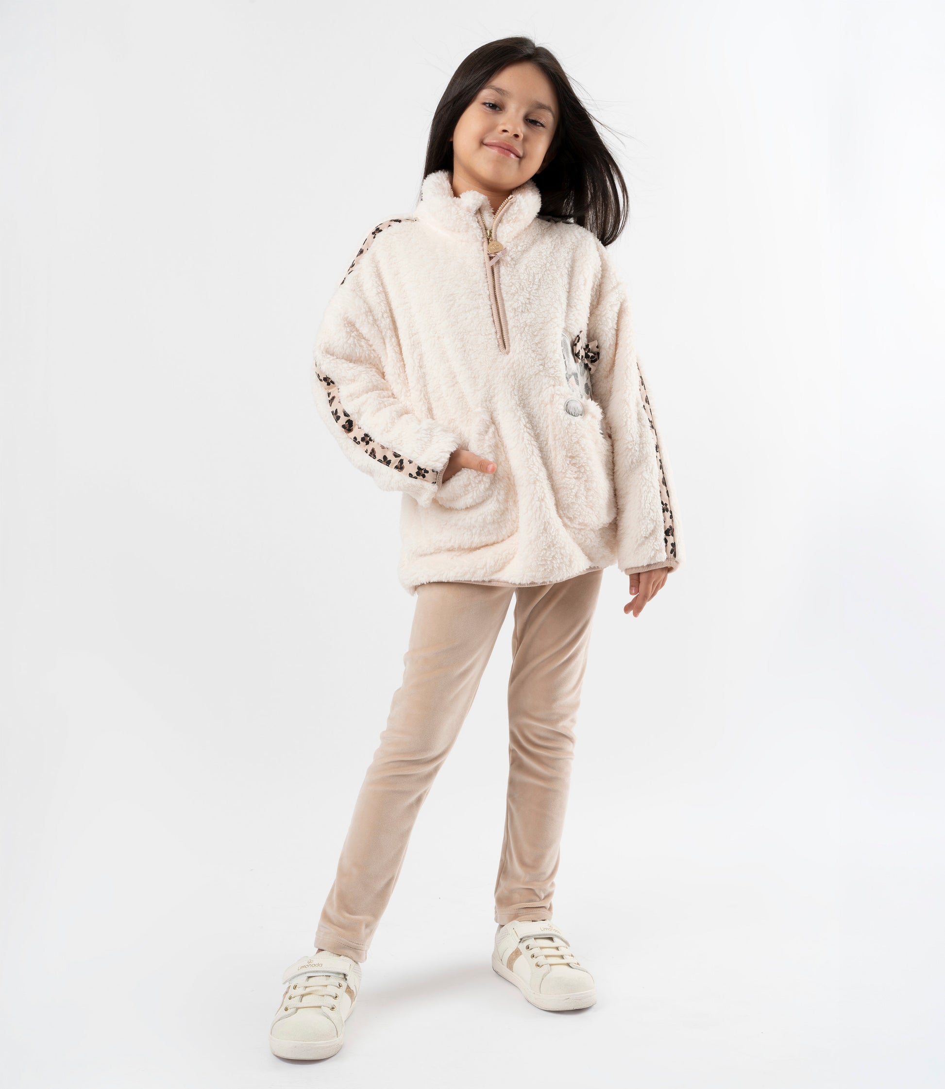 Conjunto niña con gato 2 años / Crudo