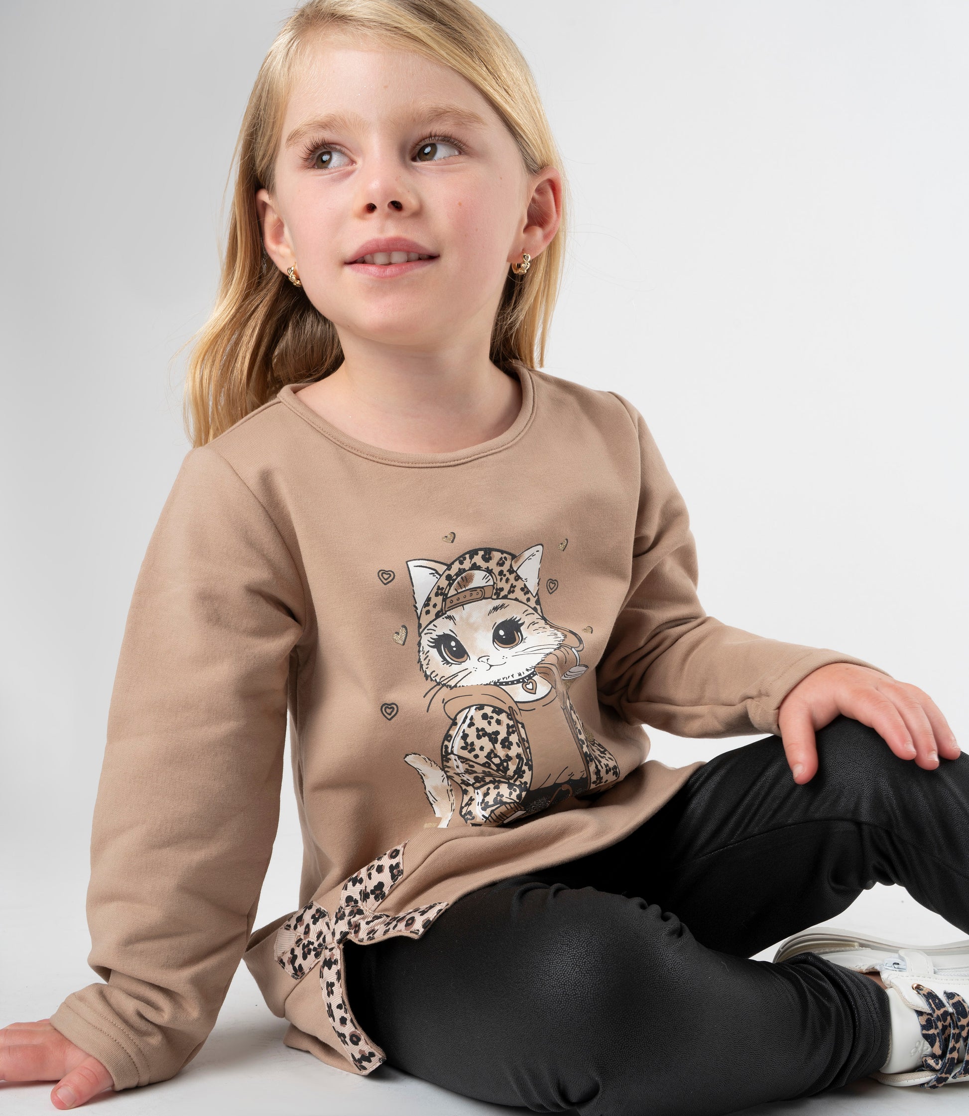 Conjunto niña con gato 2 años / Café