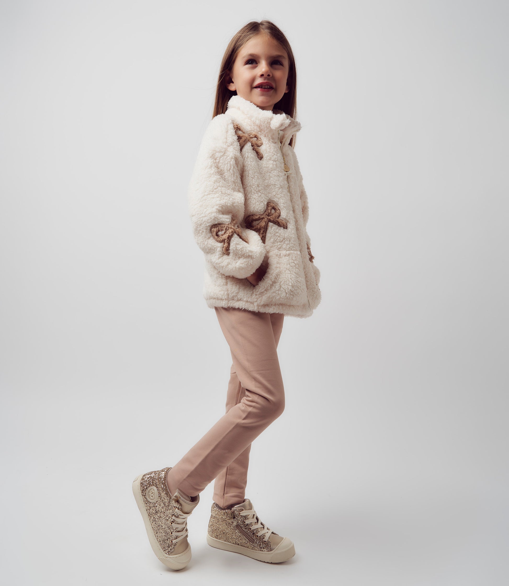 Conjunto niña con lazos 2 años / Crudo