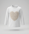 Polera bebé con corazón en macramé