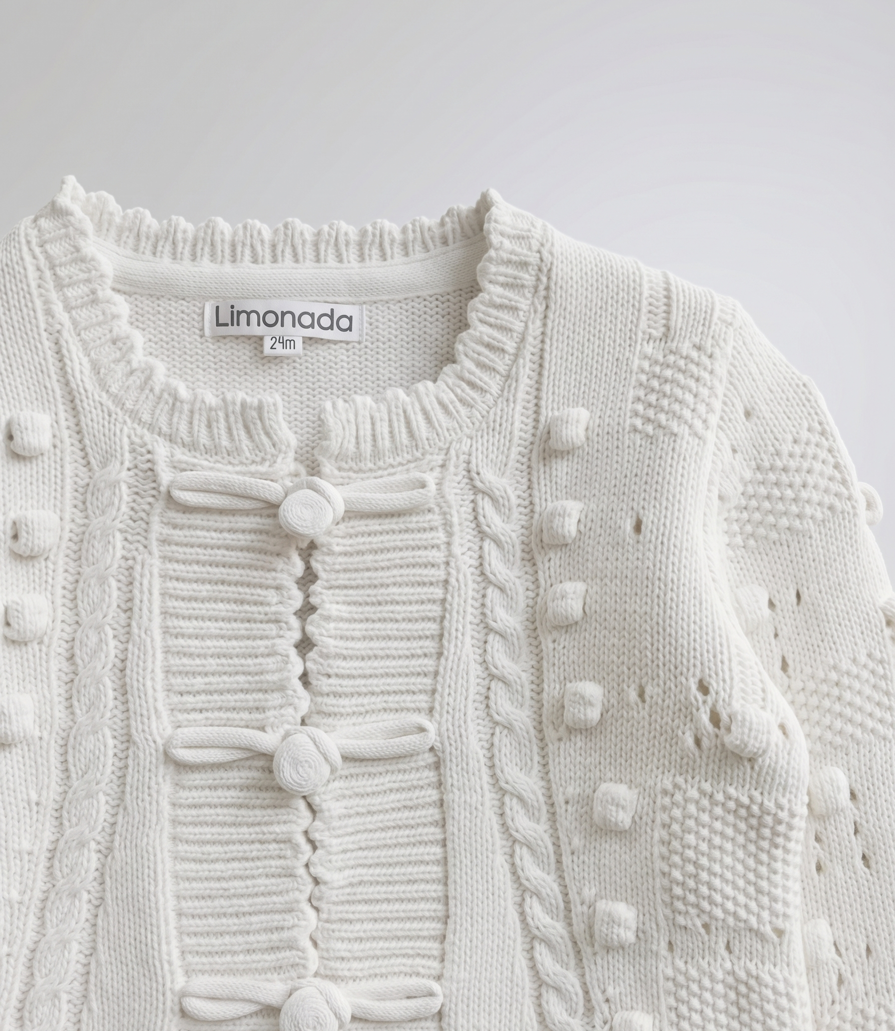 Chaleco bebé cardigan con bordados 3 meses / Crudo