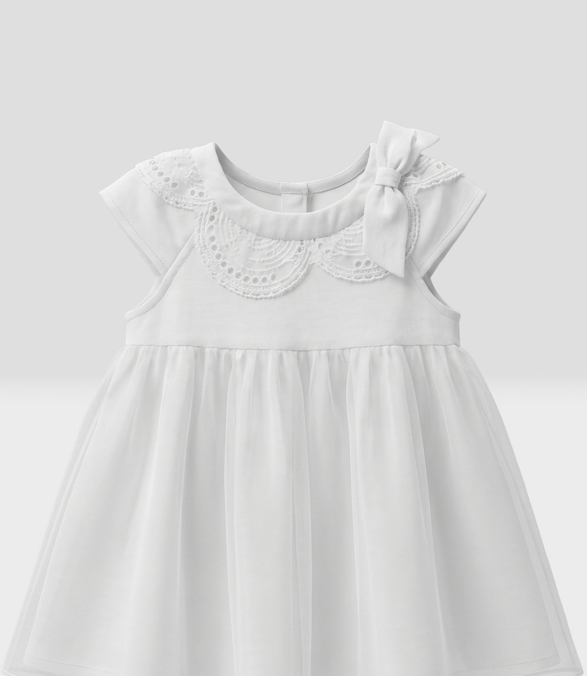 Vestido recién nacida con vuelos 0 meses / Crudo