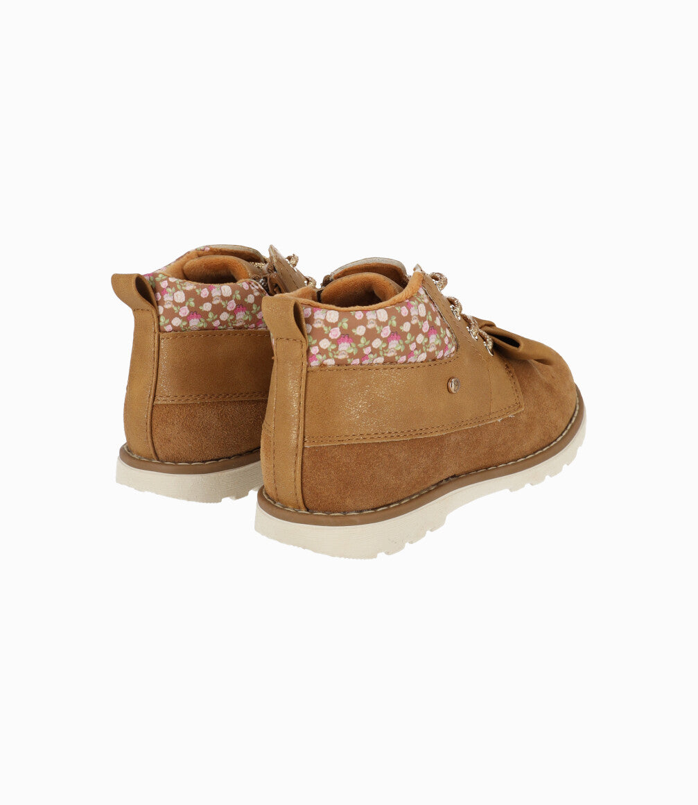 Botín Niña Con Flores Y Lazo