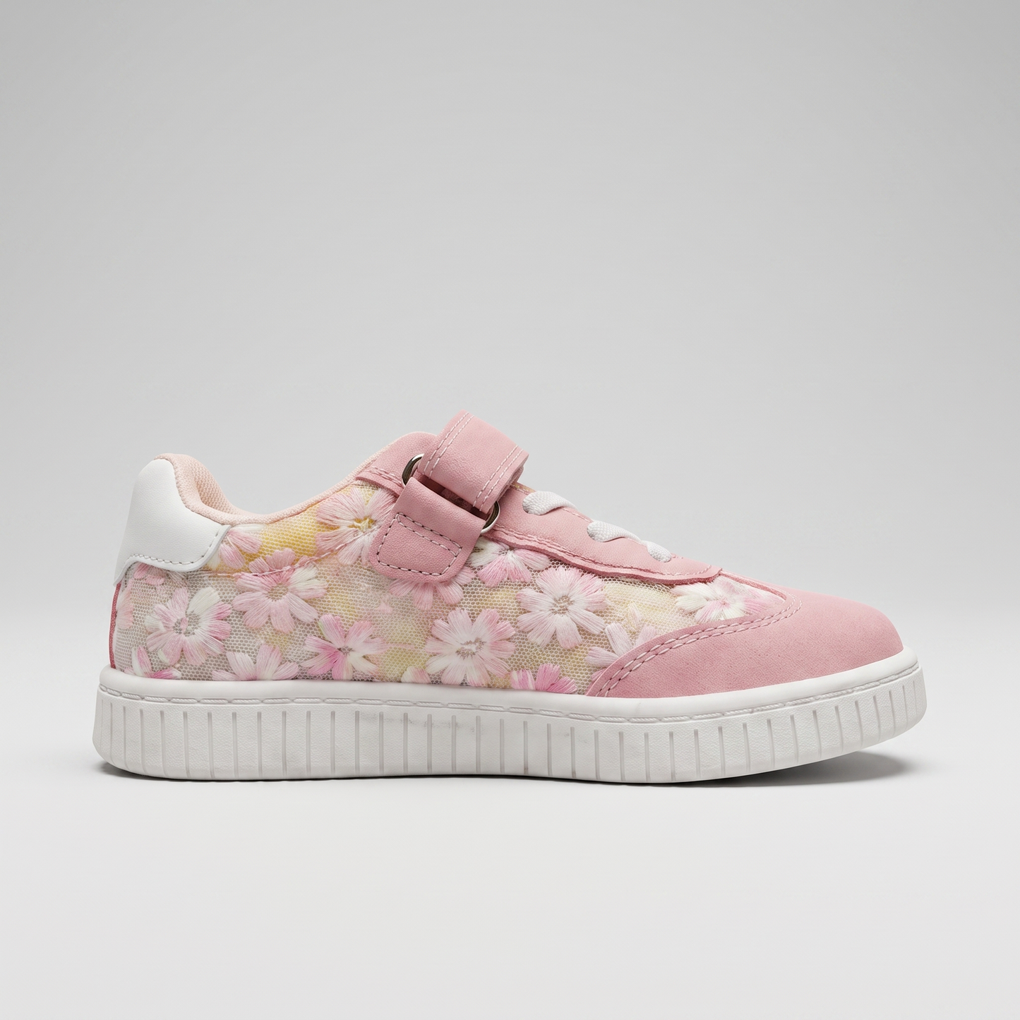 Zapatilla niña floreada