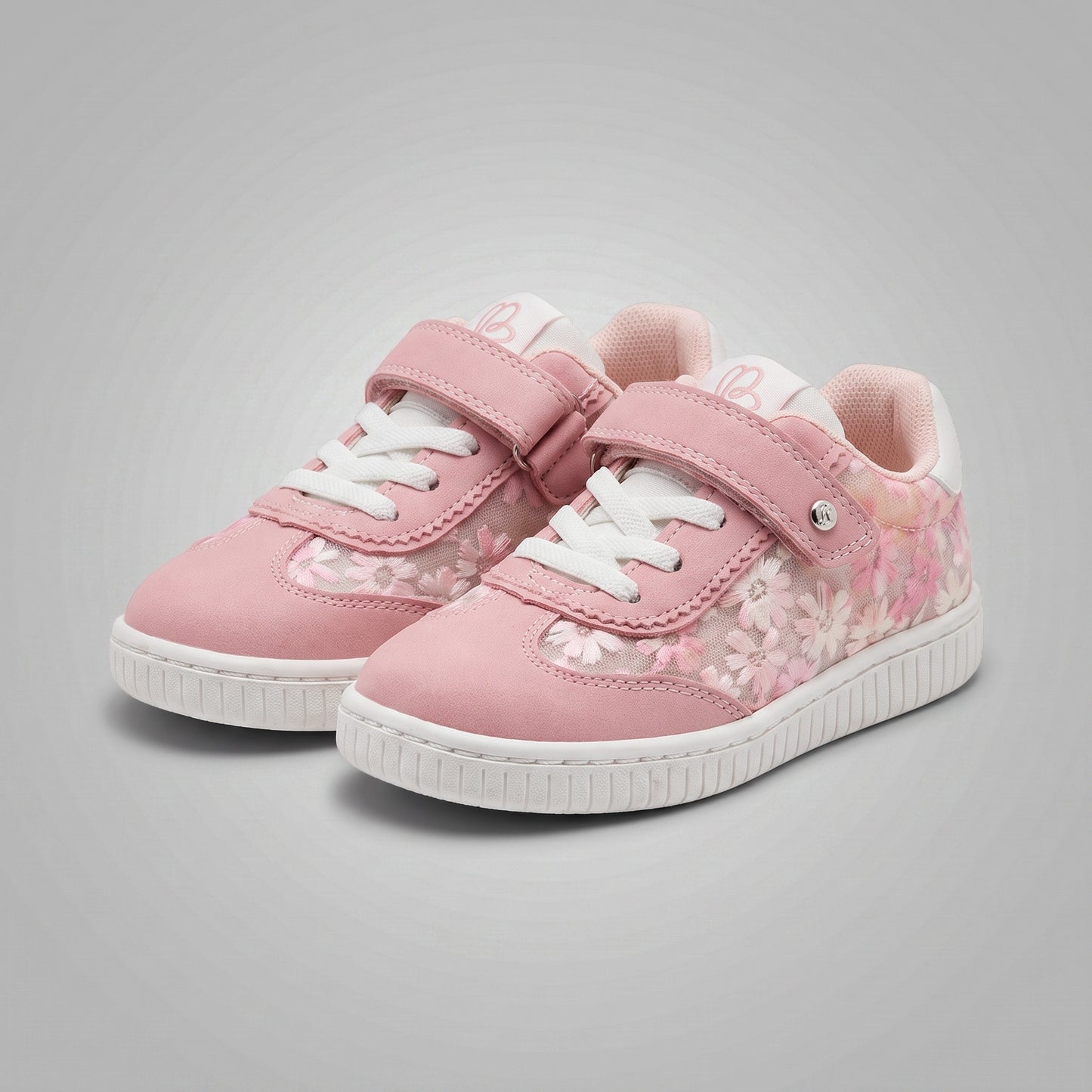 Zapatilla niña floreada