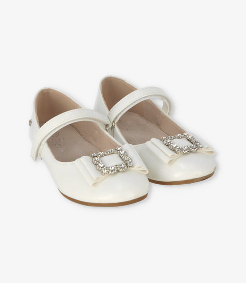 Bailarina niña con lazo 27 / Blanco
