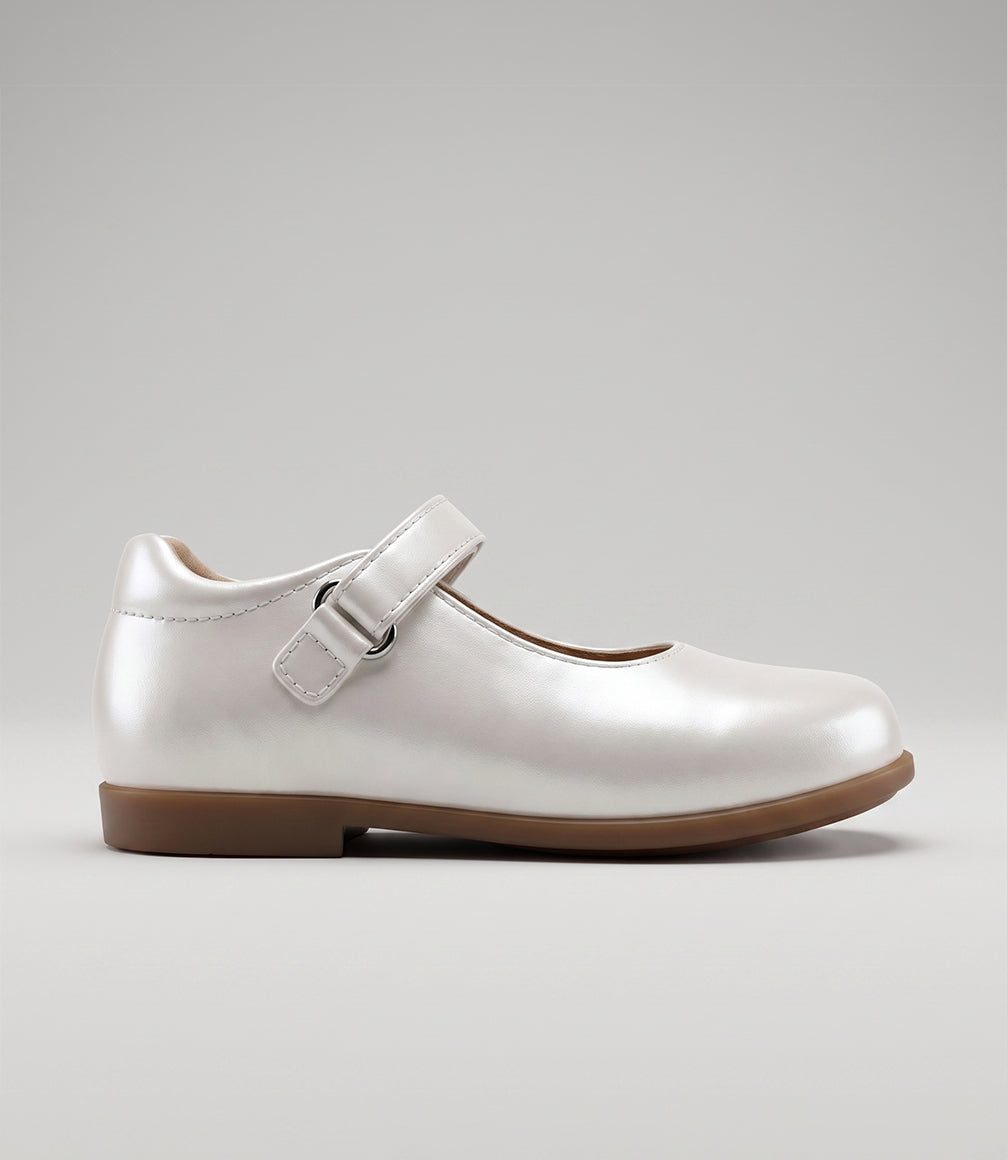 Bailarina niña con flores 27 / Crudo