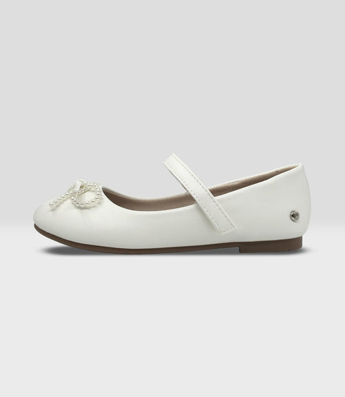 Bailarina niña con perlas 27 / Blanco