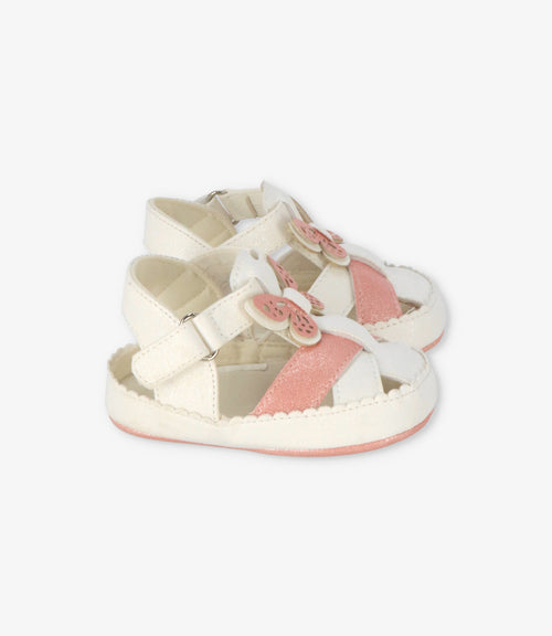 Sandalia recién nacida con mariposas 15 / Blanco