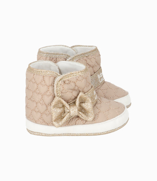 Bota Recién Nacida Con Corazones