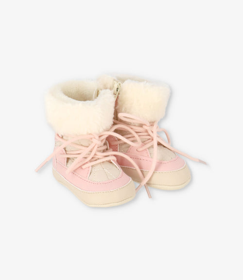 Bota recién nacida con sherpa 15 / Rosado