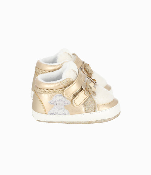 Botín recién nacida con oveja 15 / Dorado