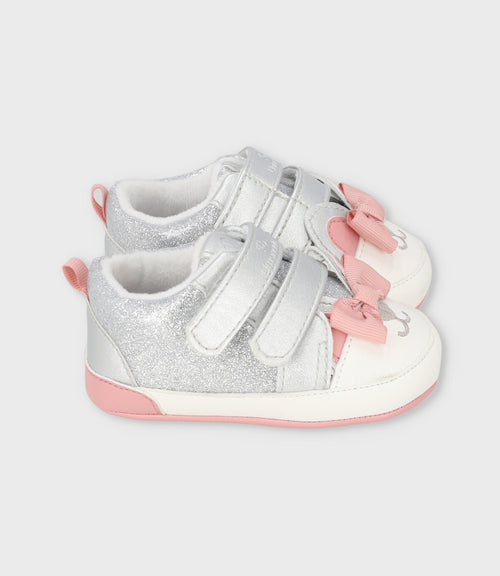 Botín recién nacida con diseño