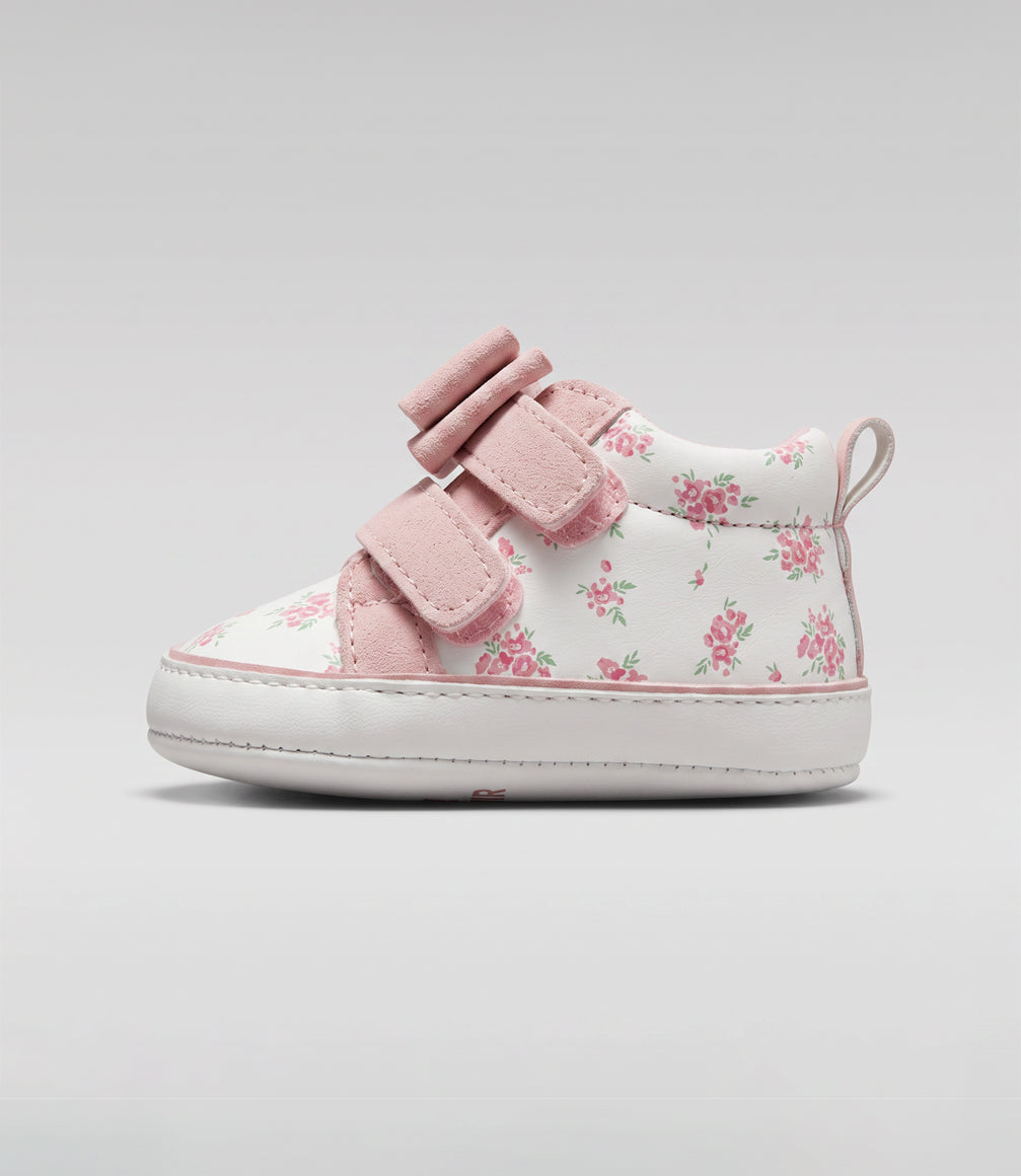 Zapatilla recién nacida floreada 15 / Rosado