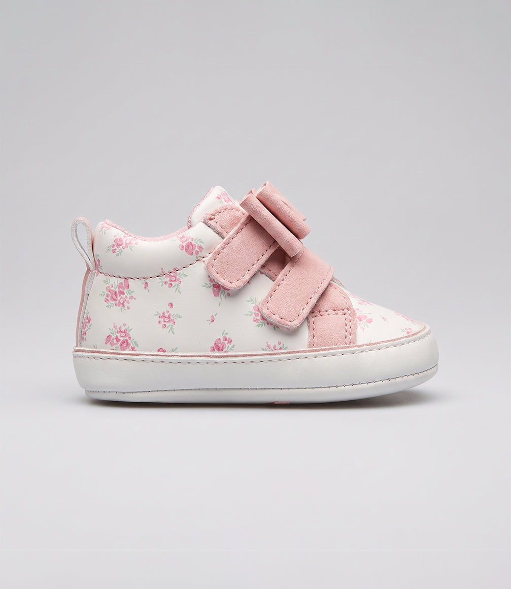 Zapatilla recién nacida floreada 15 / Rosado