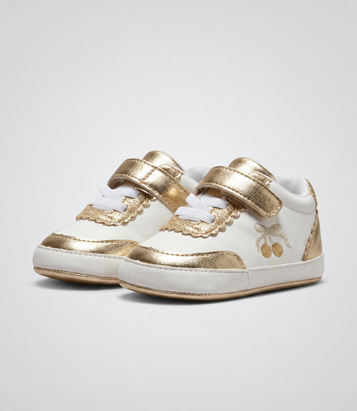 Zapatilla recién nacida con cherry y brillos 15 / Dorado