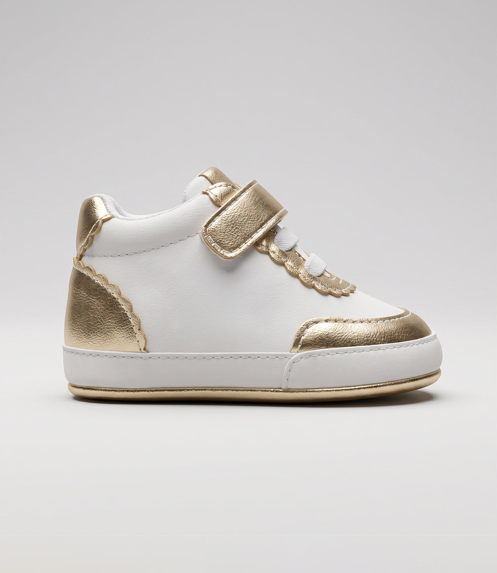 Zapatilla recién nacida con cherry y brillos 15 / Dorado