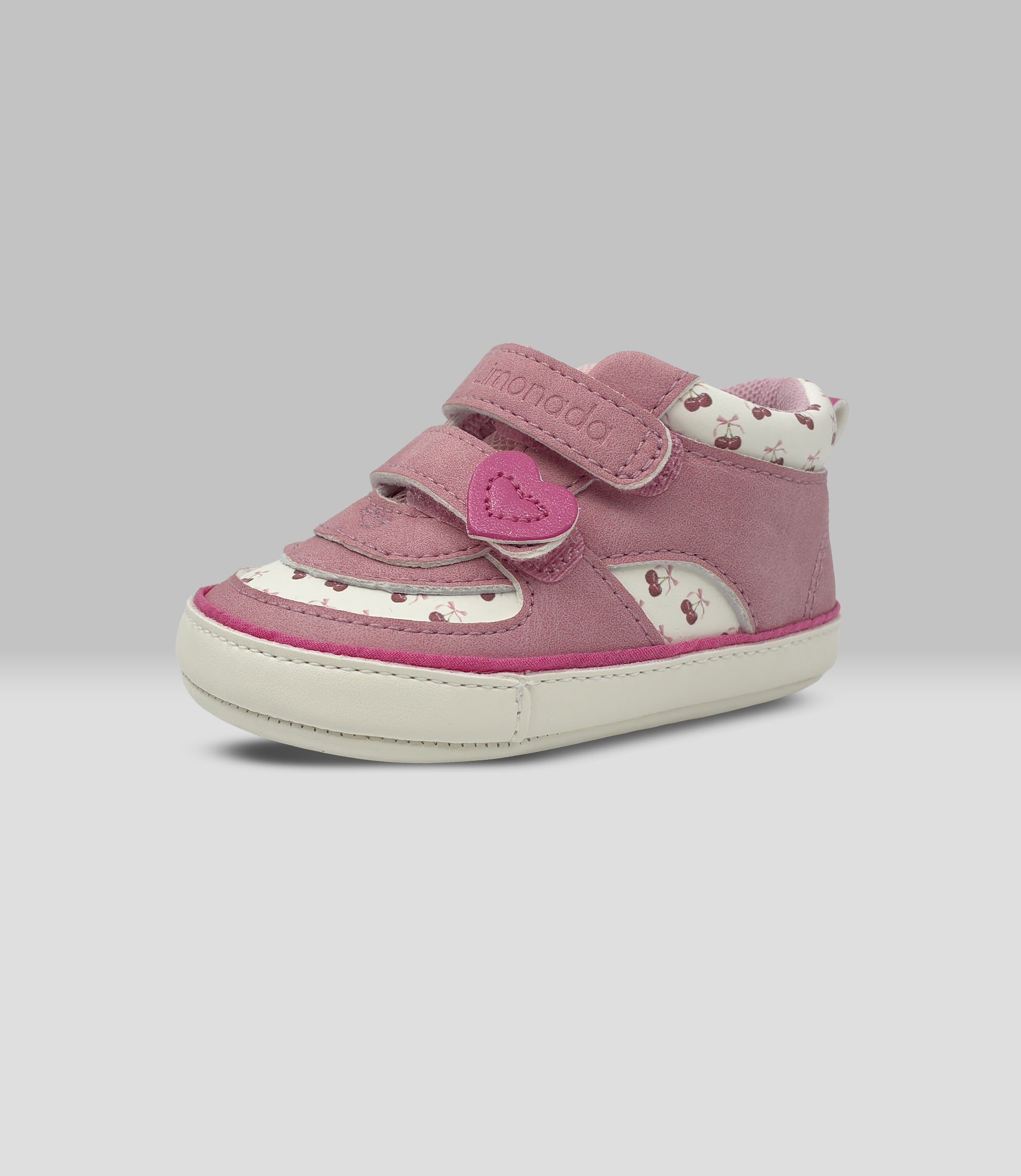 Zapatilla recién nacida con cherry y corazón 15 / Rosado