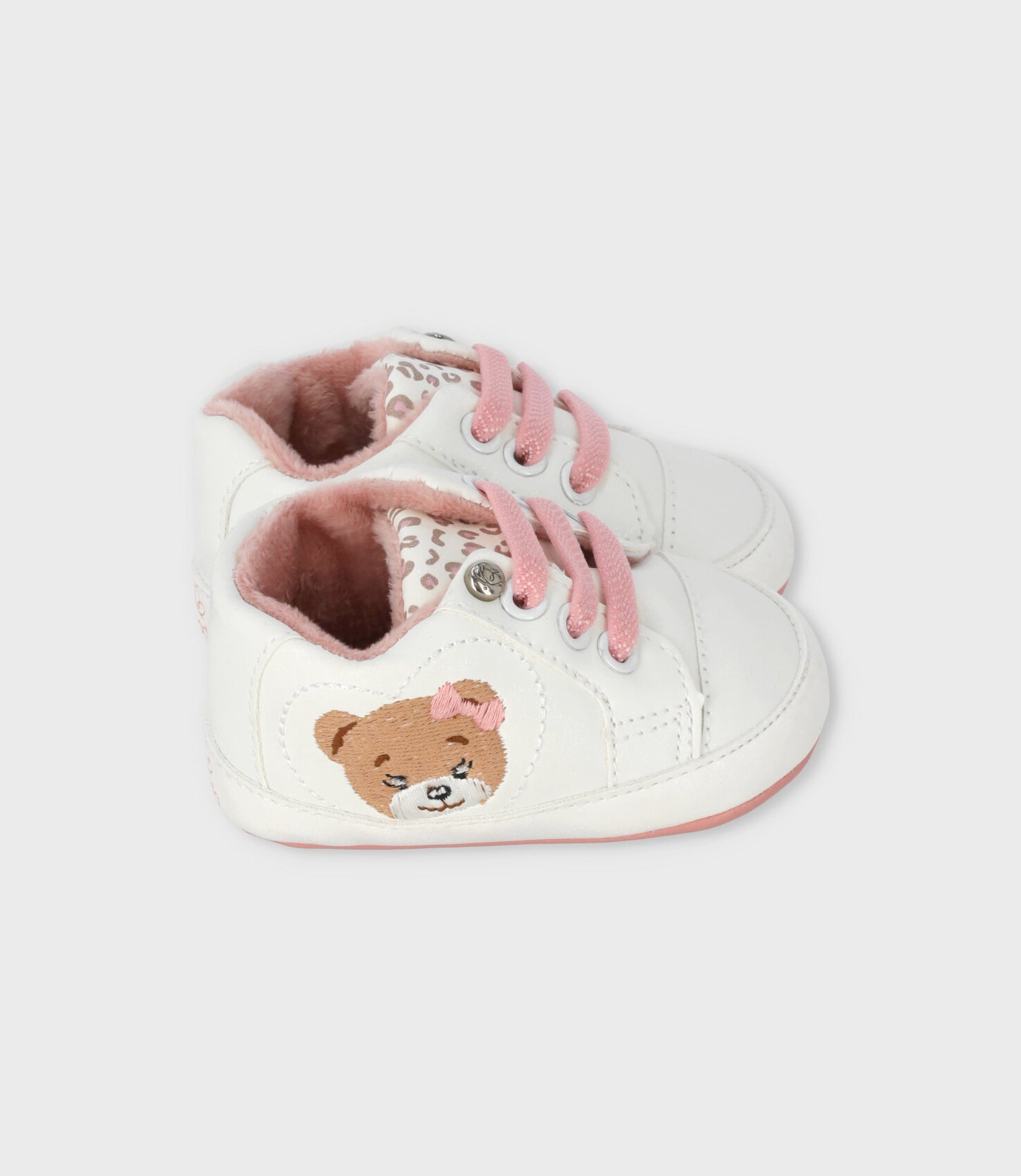 Zapatilla recién nacida con osito 15 / Blanco