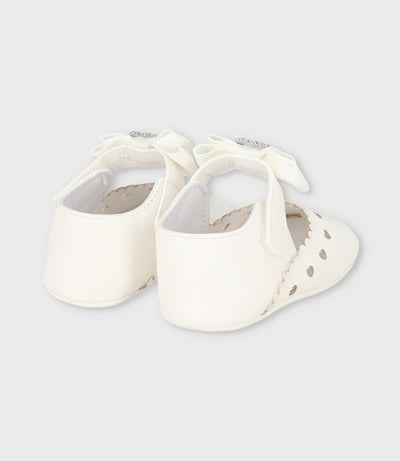 Bailarina recién nacida con flores 15 / Blanco