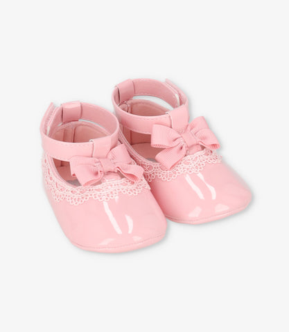 Bailarina recién nacida flores