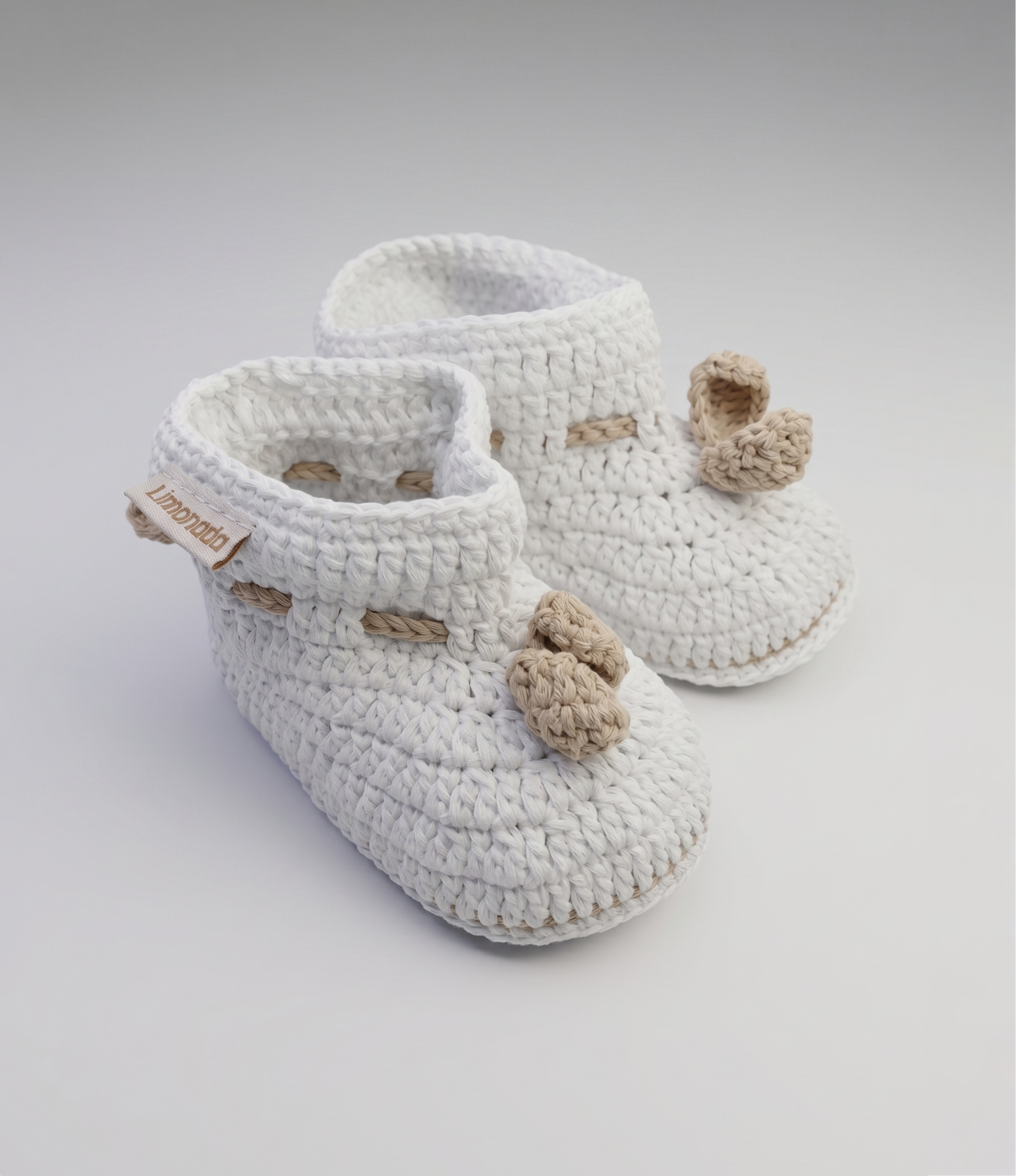 Pantuflas recién nacida tejida