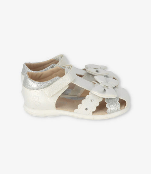Sandalia bebé con lazo 19 / Blanco