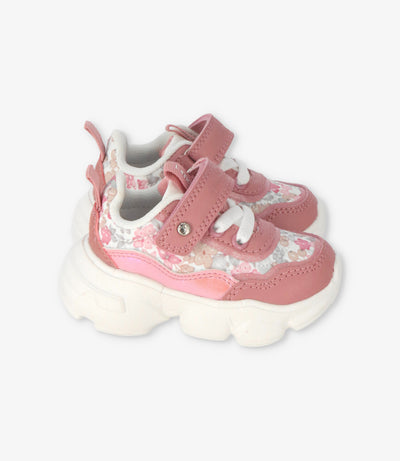 Zapatilla bebé con flores